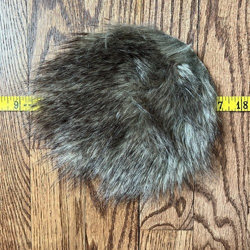 Lot Of Faux Fur Pompoms, DIY Faux Fur Squares, DIY Faux Fur Rounds - Picture 6 of 9