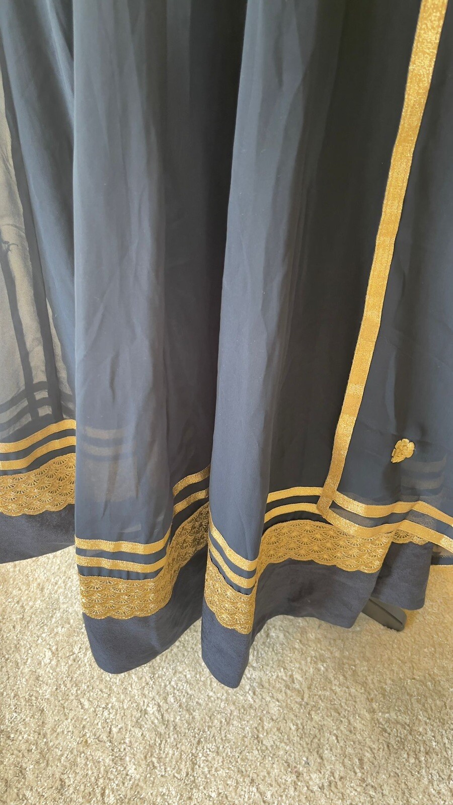 Picture 3 of 4
