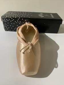 Ballet makers Clearance