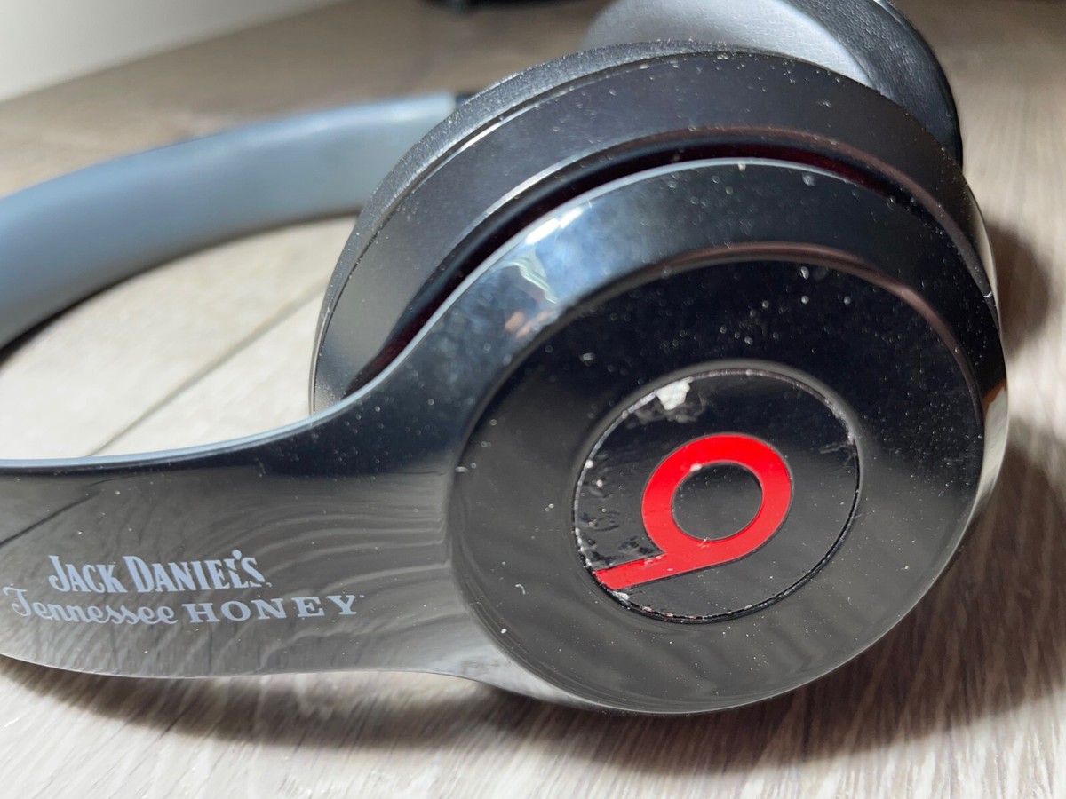 Beats by Dr Dre - ☺︎お値下げしました☺︎beats solo2 Beats by Dr. Dre Solo 2 Wired On-Ear Headphones - Pink