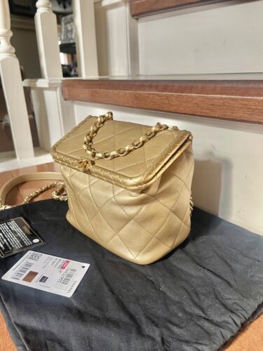 CHANEL 20A Gold Limited Edition Qyilted My Crush Kisslock GHW - Picture 7 of 12