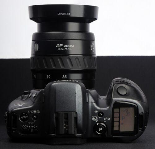 Minolta Alpha 303si Super 35mm Film AF SLR + AF 35-70/3.5-4.5 Lens & PF 30X Kit - Picture 9 of 11