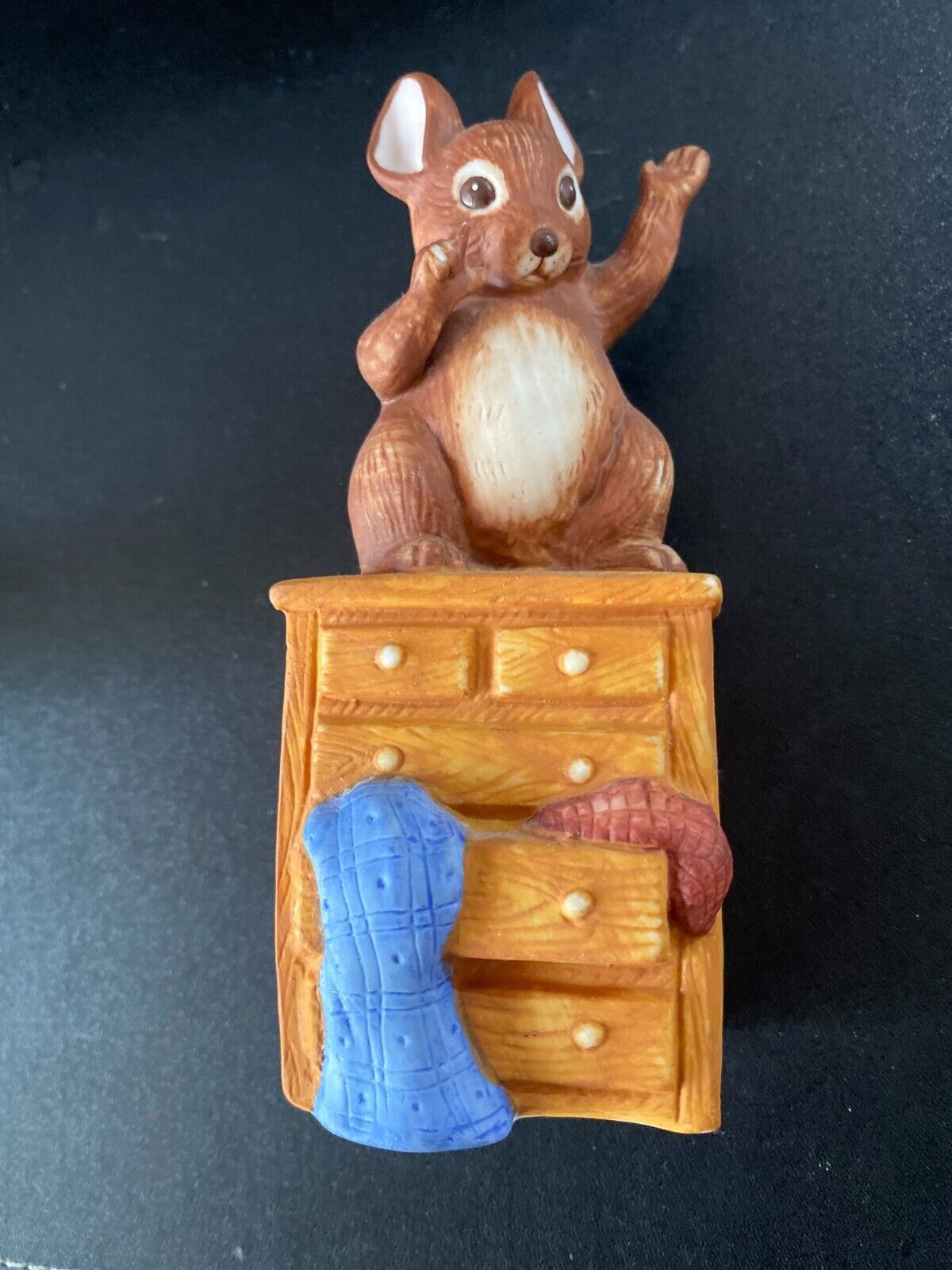 Picture 1 of 4