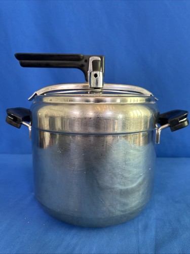 Pentola a Pressione Aeternum Inox 18/10 Acciaio Inox 4qt con Coperchio Made In Italy - Foto 4 di 10