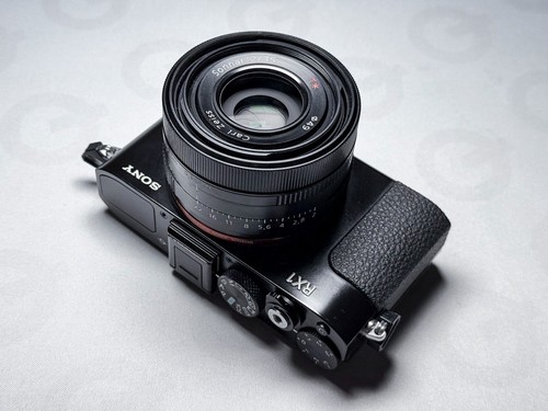 Sony RX1 Vollformat 35Mm Zeiss Sonnar - 1 Jahr Garantie, Ausgezeichnet - Bild 3 von 16
