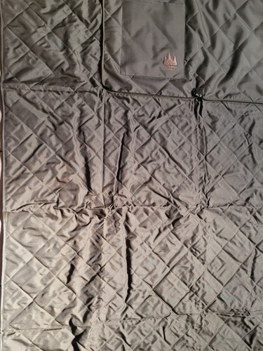 The Great Outdoors All Weather Blanket Army Green 57" x 67" Camping Beach Picnic - Picture 4 of 4