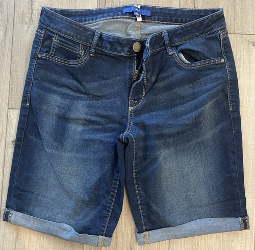 APT. 9 Jeans Damen Shorts Gr. 12 blau Bündchen Bermuda niedriger Bund abgenutzt - Bild 1 von 8