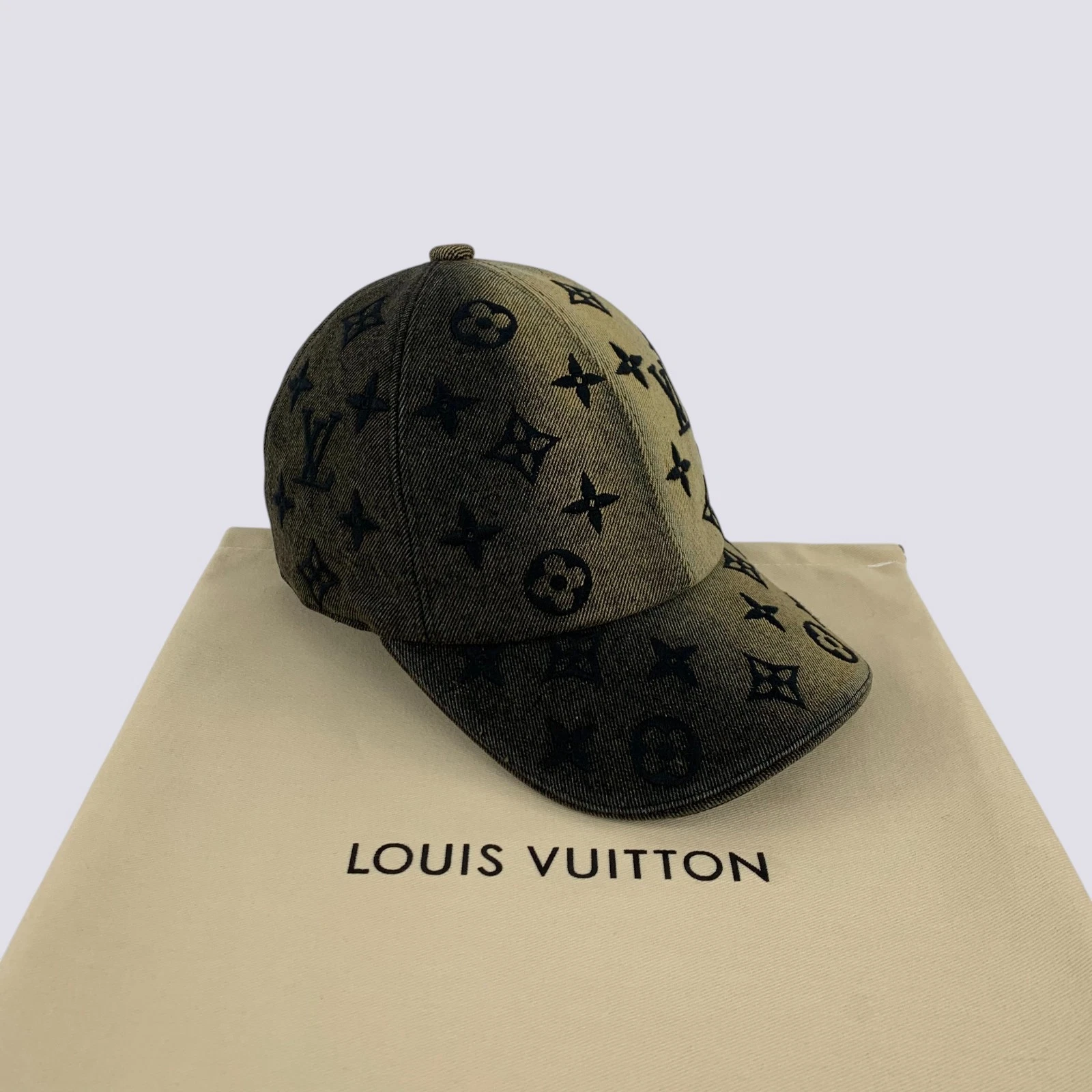 Louis Vuitton LV Monogram Gradient Baseball Cap Hat Beige & Black Size M