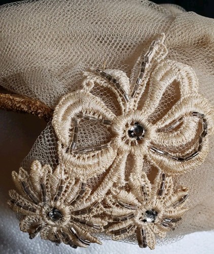 Vintage Ladies Hat Cream Tulle Beaded Flower Headdress - Picture 7 of 16