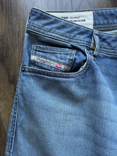 Diesel “Zatiny” Ajuste Regular/Pierna Bootcut 009EI_Stretch W34 L36 Nuevo con Etiquetas Precio de venta sugerido por el fabricante 229 GBP - Imagen 2 de 21