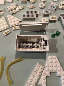 LEGO 6780 Classic Space XT-Starship 1986 Parts Lot w Manual Light Sound Works !!