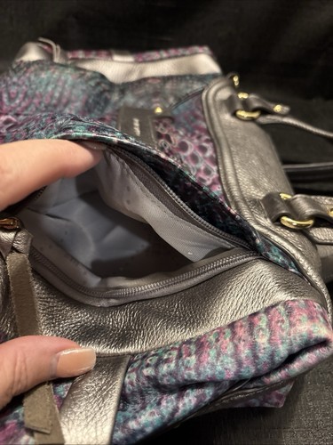 Aimee Kestenberg Animal Print Púrpura Azul Hombro Hobo Bolso Cartera Borla Plateado - Imagen 12 de 20