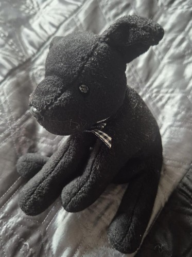 TY Beanie 'Luke' The Black Lab - 2001 Retired Beanie