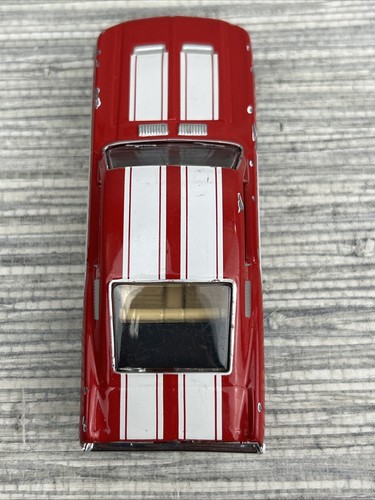 Matchbox 1967 Ford Mustang Fastback 2+2 rot/weiß 1/43 - Bild 9 von 9