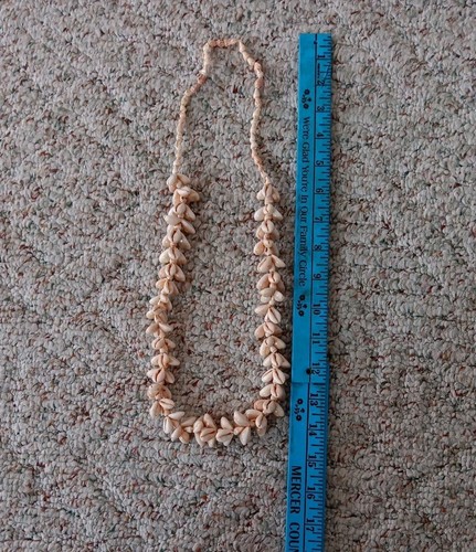 Hawaiian Seashell Necklace Cowrie Conch Shells Hula Vintage