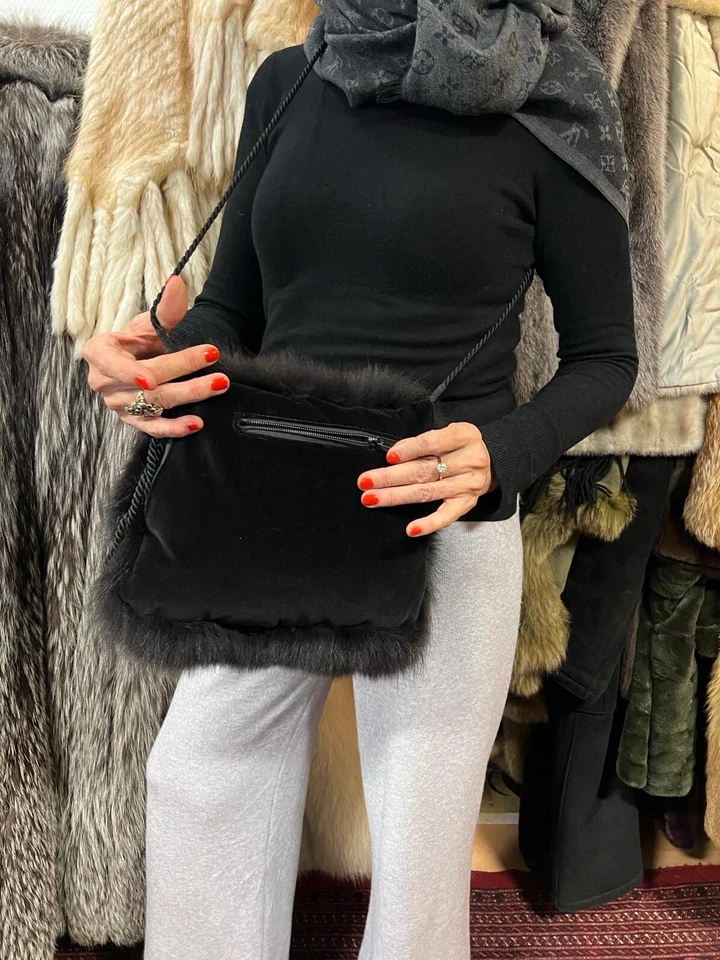 Bolso de piel de zorro manguito de piel negro Foto 4 de 4