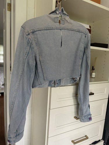 NWOT REBIRTH Paris Levi’s Denim Crop Jacket Size 4/6 -SEEN ON Celebrities! - Picture 5 of 8