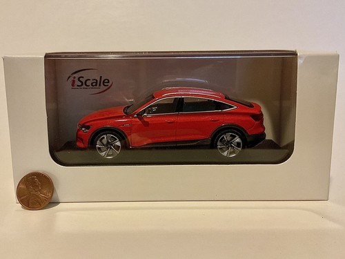 1:43 scale model car 2018 Audi E-tron Sportback red , iScale Dealer Edition - Picture 7 of 10