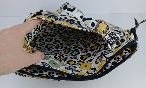 Vera Bradley Tablet Hipster Crossbody gelb Blumen Handtasche in Go Wild #12695-135 - Bild 6 von 8