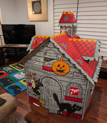 7UP CARDBOARD HAUNTED HOUSE PLAYHOUSE STORE DISPLAY SIGN 1987 WITH ORIGINAL BOX - Picture 6 of 9