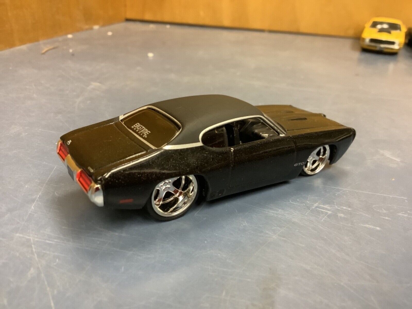 Picture 3 of 4