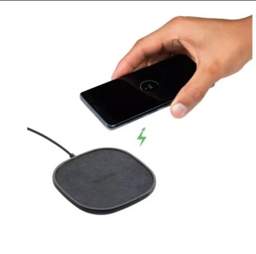 Mophie 15W Fast Charge Wireless Charging Pad for iPhones & Galaxy Phones (Qi) - Picture 3 of 3