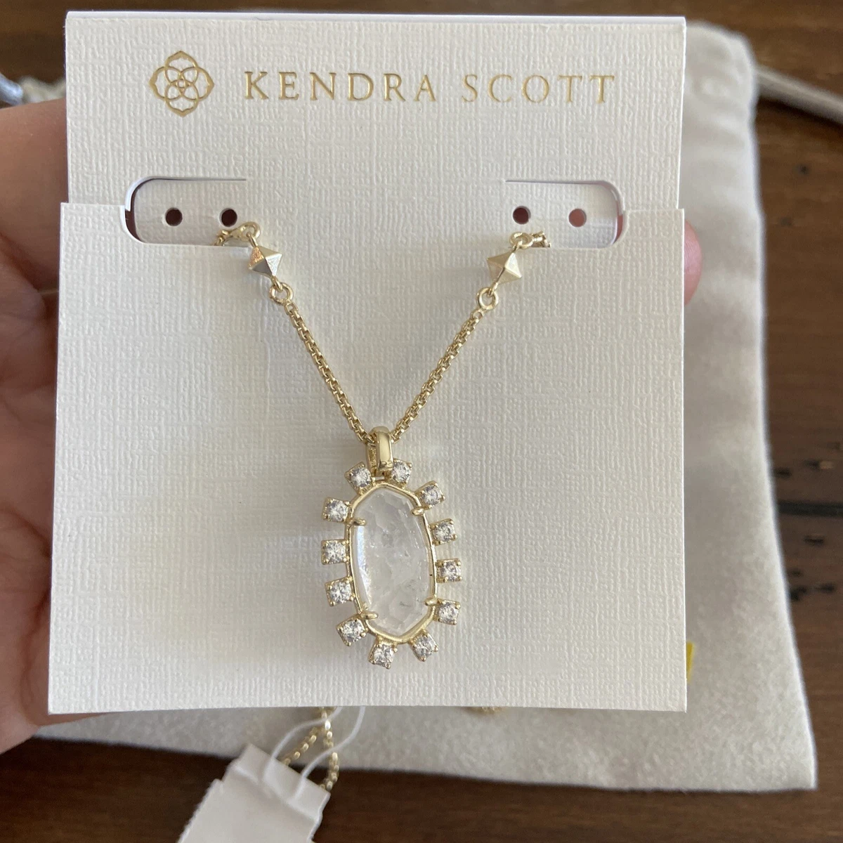 Kendra scott store rock necklace