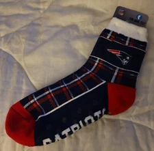 New England Patriots Socks Forbarefeet Adult Size OSFM Men 5-12 Women 6-11 NWT