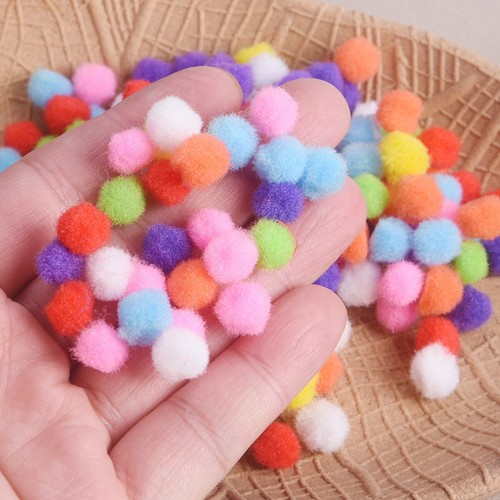 300PCS 10mm Fluffy Pom Pom Plush Felt Balls For DIY Crafts Jewelry Findings - Picture 3 of 29