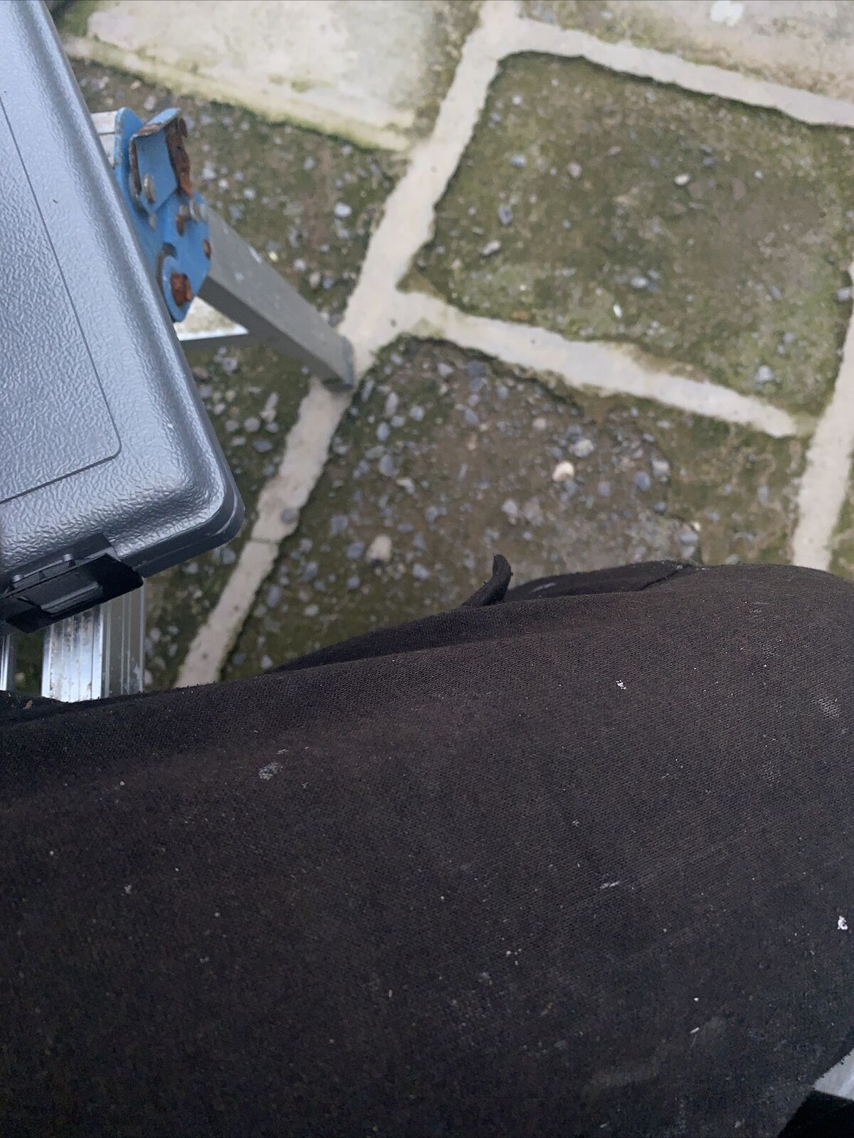 Picture 2 of 4