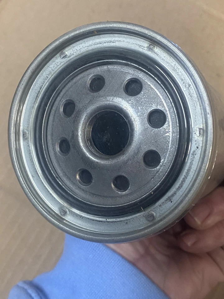 Filtro de aceite de motor para Datsun Roadster 411 Toyota Celica Corona 8RC 18RC.  Foto 3 de 4