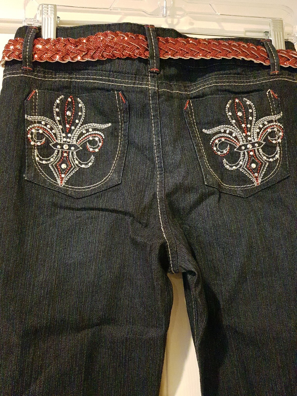 Picture 5 of 6