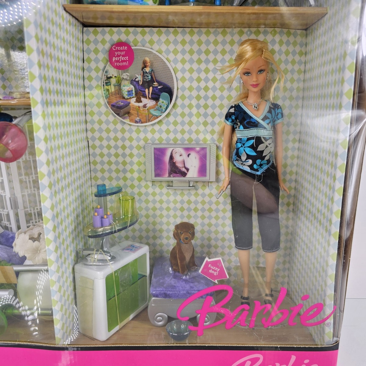 Barbie Fashion Fever ULTIMATE LOFT SPACE Doll Play Set K3690