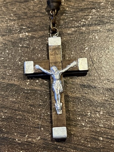 Rosario Vintage 18” Tono Argento Legno Croce Perline Marroni Made In France - Foto 2 di 11