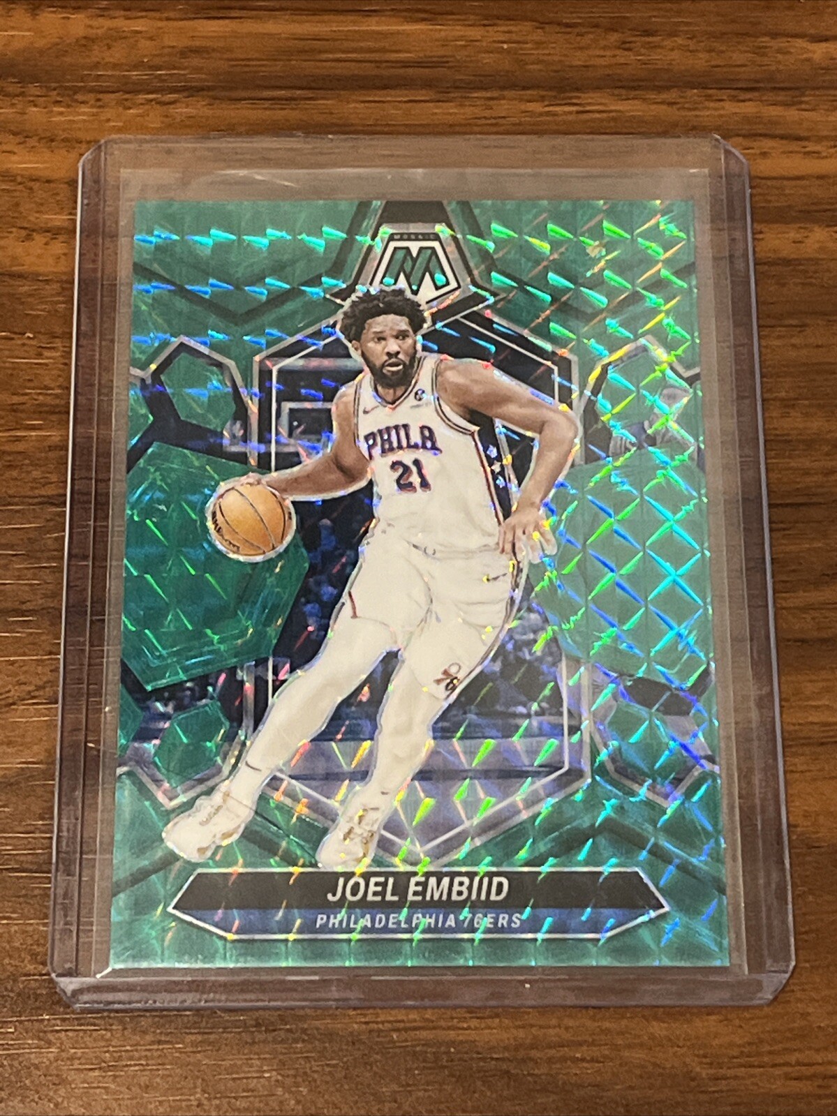 Joel Embiid 2023-24 Mosaic Basketball #170 Teal Prizm /75 Philadelphia 76ERS
