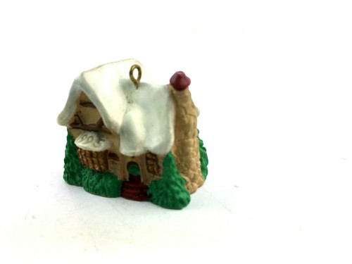 Hallmark Antiguo Pueblo Inglés Casa Tudor 1995 #8 Miniatura Adorno de Navidad - Imagen 3 de 10