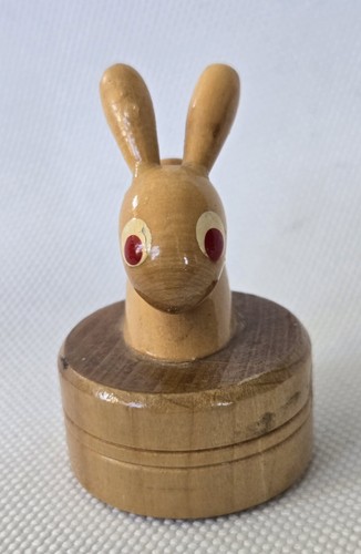 Pair of Vintage Carved Wooden Pencil Sharpeners, Bunny Rabbit and Squirrel - Picture 8 of 12