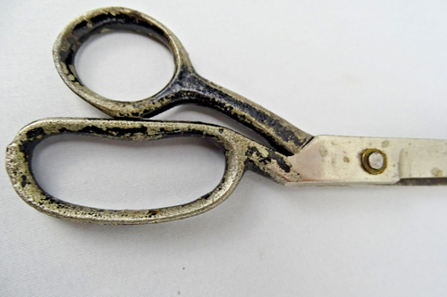 Lot of 4 Vintage Scissors 2 Keen Edge Italy, 1 Pink Wiss, 1 Japan w/Black Handle - Picture 5 of 7