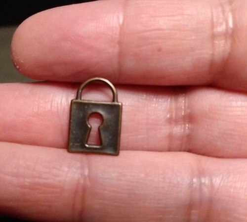 10 Lock Charms 5- Silver tone 5- Bronze Tone Keyhole Pendants Crafts - Picture 6 of 9