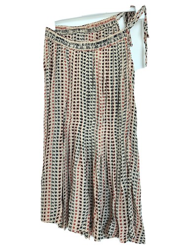 sleeveless summer dress with pockets