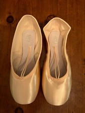 BLOCH Sonata size 5E pointe shoes NEW S0130L Pink Satin