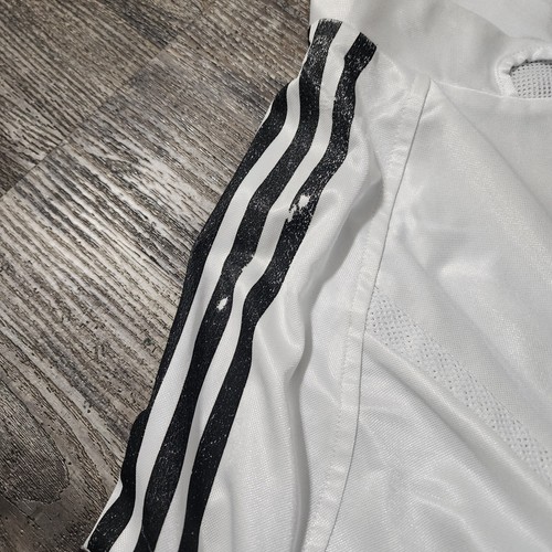 Camiseta Adidas Real Madrid 2005 dañada local Zinedine Zidane hombres M Liga Francia - Imagen 9 de 11