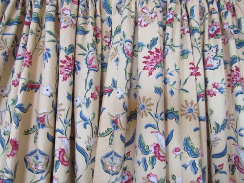 2 CUSTOM MADE 82.5" LG LINED PANELS DRAPES & 146" VALANCE BRIGHT YELLOW FLORAL - Picture 3 of 22