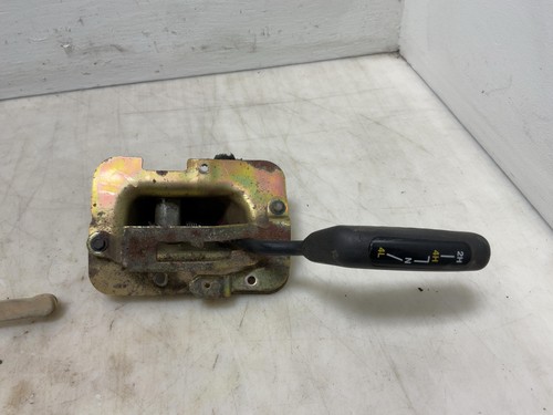 Jeep TJ Wrangler NP231J Transfer Case Shifter Lever and Linkage 1997-2002 059148 - Picture 2 of 9