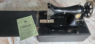 Vintage British Sewing Machine Tailor Bird Folding Compact Lightweight in case