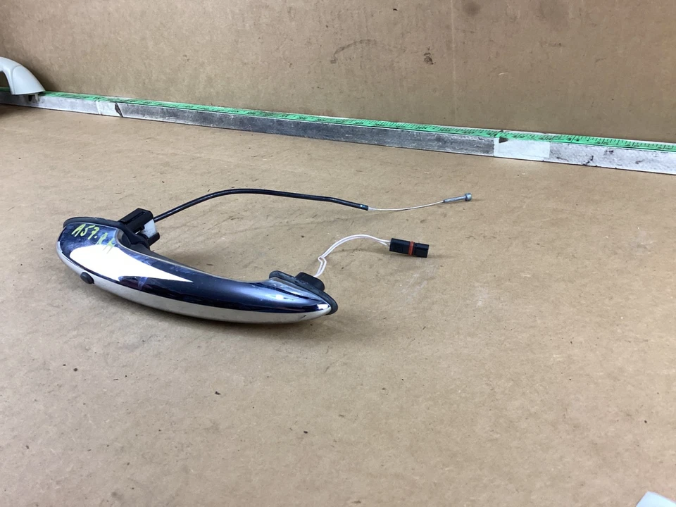 Mini Cooper S 2007-2013 lado derecho cómodo manija de puerta de acceso OEM Foto 3 de 4