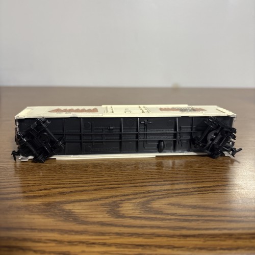 HO Scale Reefer Cars Beer Ads Model Power Olympia & Budweiser T-M Original Boxes - Picture 6 of 17