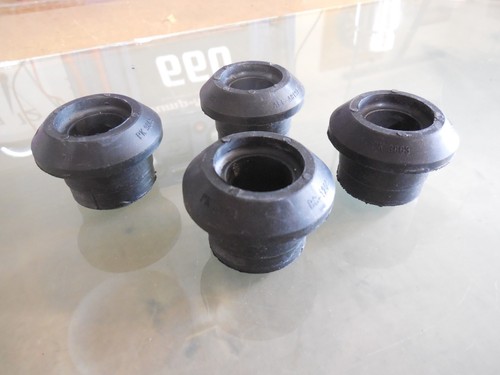 1985 - 2004 Ford Mustang 2 Piece O.E. Design Rack & Pinion Mount Bushing Set - Bild 3 von 3