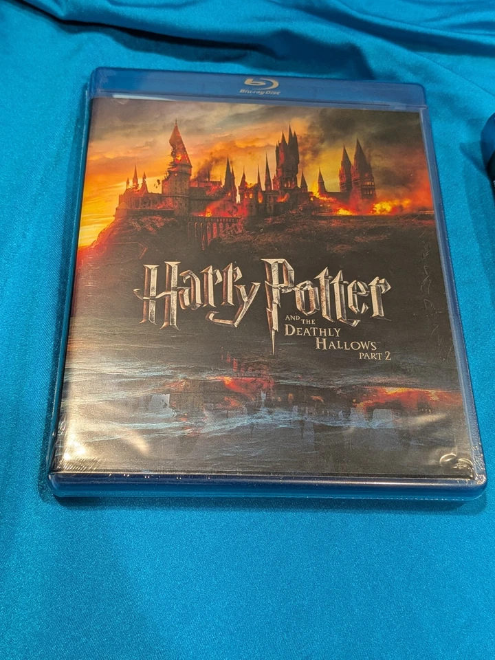 Harry Potter and the Deathly Hallows: Part 2 (Blu-Ray DVD 2011 W/S) NEW Free Sh - Image 4 of 4