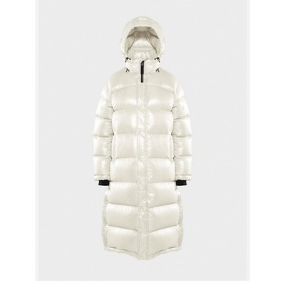 Aritzia The Super Puff Long in the Hi-Gloss finish and Birch color. Size XS